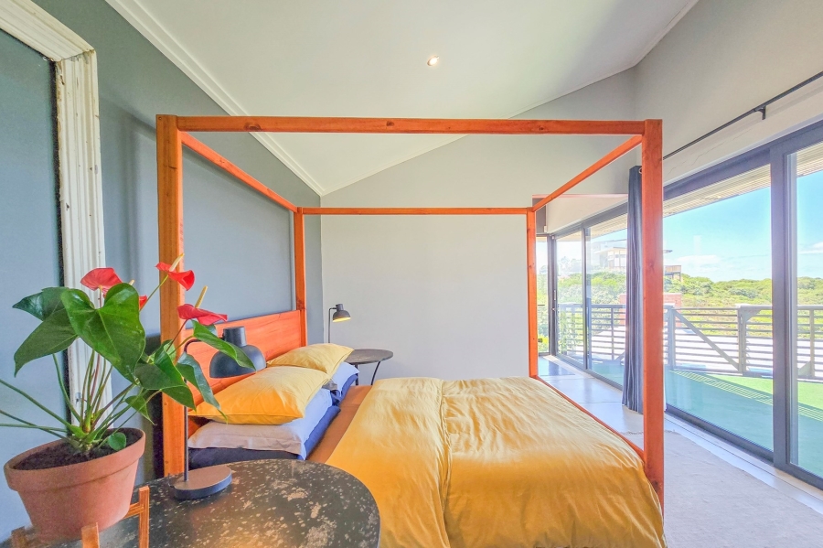 3 Bedroom Property for Sale in Paradise Beach Eastern Cape